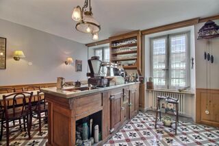  Maison � vendre 10 pi�ces 313 m�