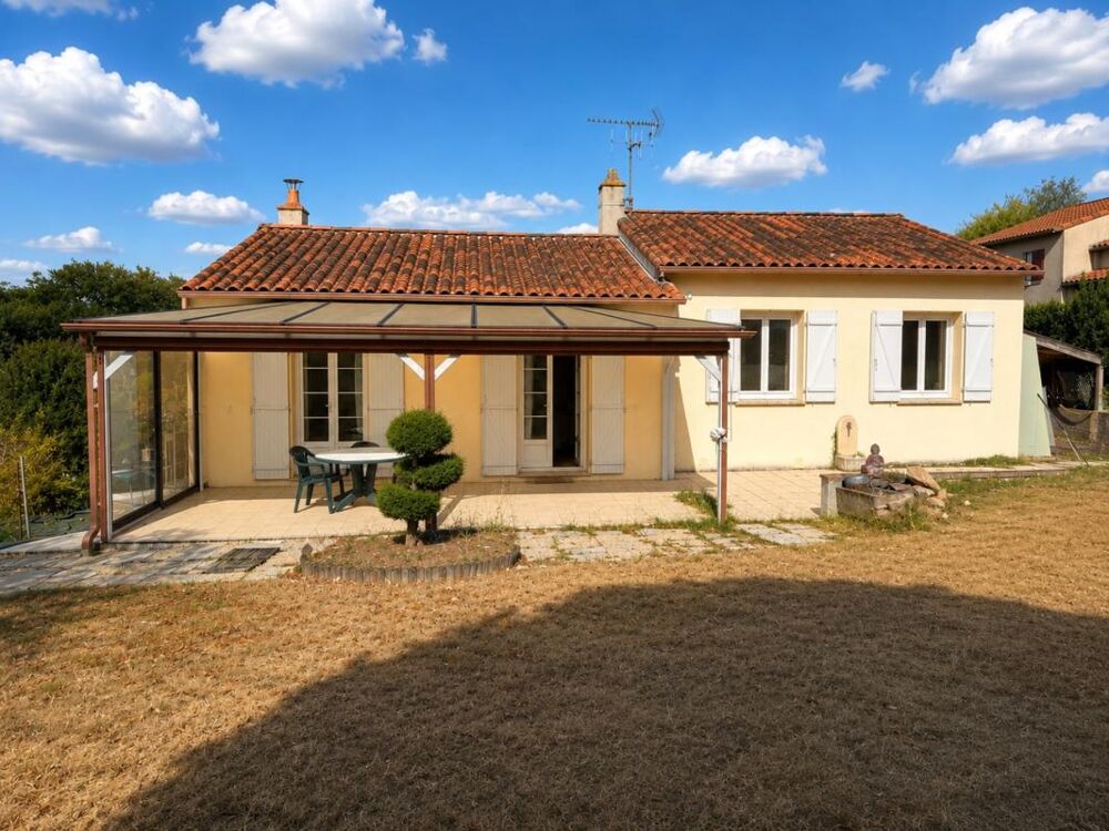 Vente Maison Maison à vendre 5 pièces MORTAGNE SUR SEVRE (85) Mortagne sur sevre