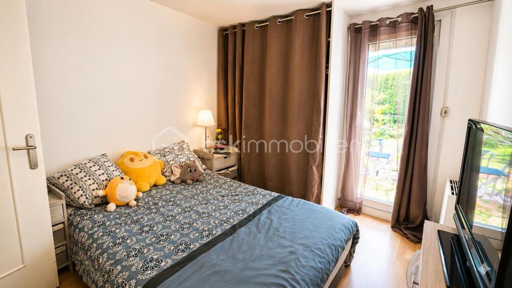 Appartement duplex avec jardin et box