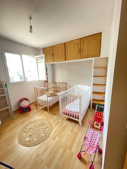   Maison accueillante pr�s des commodit�s et de l'agitation urbaine ! Maison - 5 pi�ce(s) - 92 m�