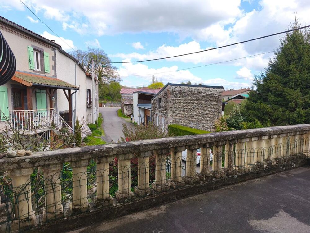 Maison à Aydat - Rouillas Bas - 120 m2 - Fort potentiel !