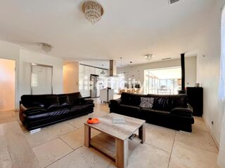  Maison � vendre 7 pi�ces 305 m�