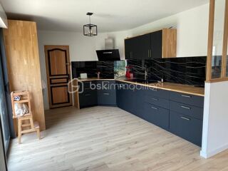  Maison  vendre 8 pices 159 m