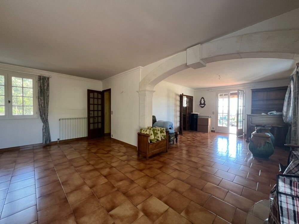 Maison à vendre 6 pièces ()