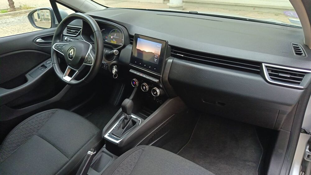 Clio V 1.6 E-Tech Hybrid 140 EDC Business - Automatique 2021 occasion 78220 Viroflay