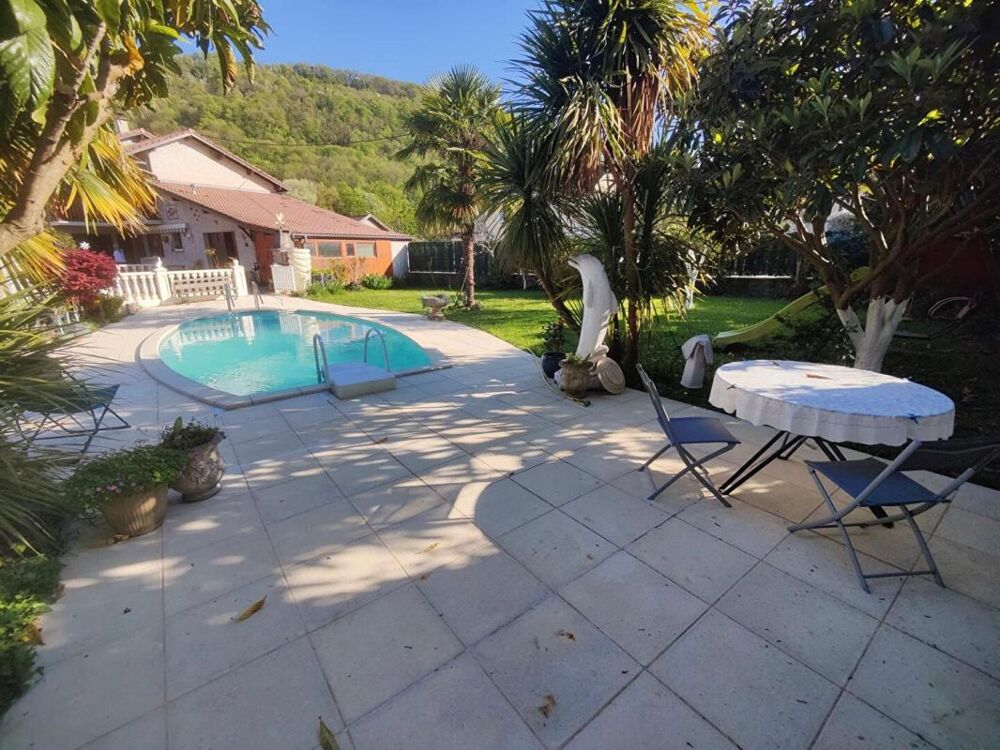 Vente Maison Maison 4 chambres 134m² avec piscine + garage double Saint martin d heres