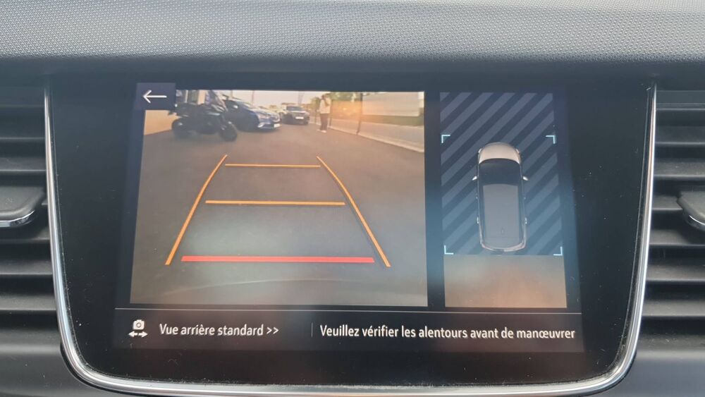 Crossland X 1.2 Turbo 110 EAT6 Ultimate 2018 occasion 63000 Clermont Ferrand