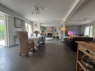  Propri�t�/ch�teau � vendre 6 pi�ces 250 m�