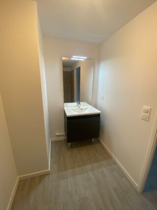 Appartement � louer 2 pi�ces 41 m� Joue les tours