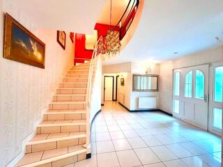  Maison à vendre 8 pièces 231 m²