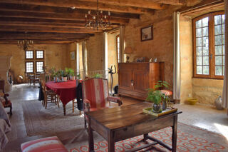  Propri�t�/ch�teau � vendre 7 pi�ces 275 m�