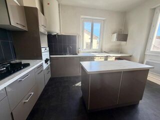  Maison � vendre 7 pi�ces 198 m�