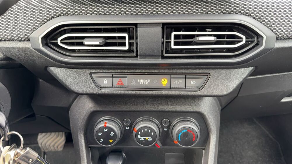 Sandero III 1.0 TCe 90 CVT Expression - Automatique 2024 occasion 93100 Montreuil
