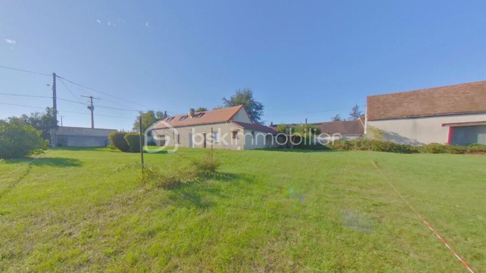 Longère de 92 m² sur 4065 m² de terrain