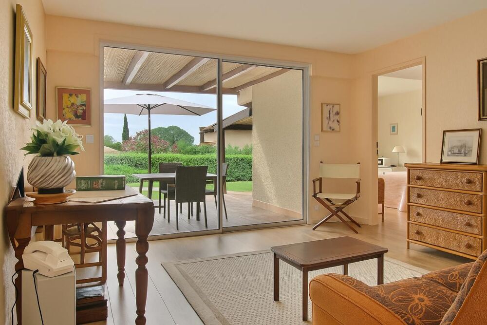 � vendre  Appartement Le Lavandou (83980)