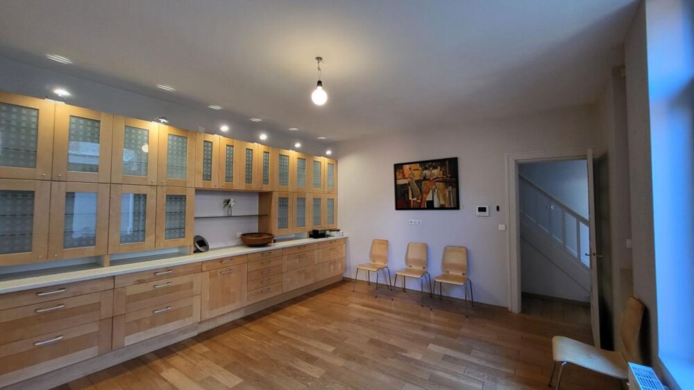 Vente Maison CHARMANTE MAISON HYPER CENTRE AVEC  EXERIEUR ET GARAGE Saint quentin