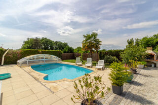  Maison � vendre 8 pi�ces 198 m�