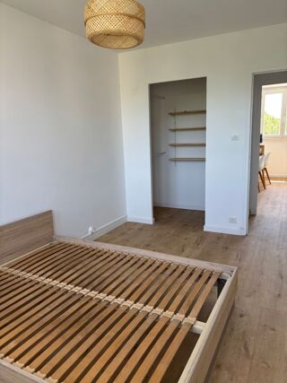  Appartement à louer 2 pièces 60 m²