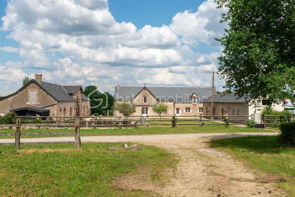 Propriété de caractère avec gîtes et dépendances sur 5 hectares