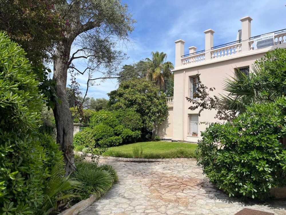 Vente Appartement Cap d'Antibes – Adresse confidentielle, grand appartement de caractère avec jardin et piscine Antibes