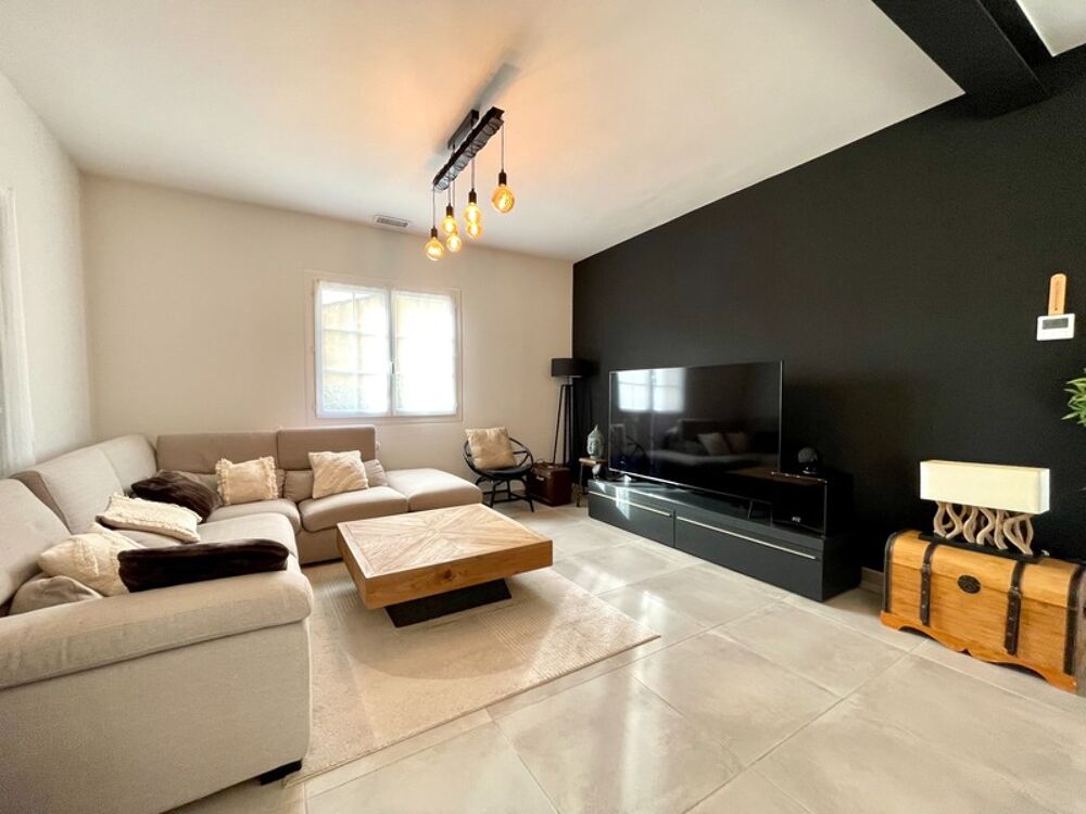 Vente Maison VILLA 5 PIÈCES DE PLAIN-PIED AVEC GARAGE ET PISCINE Le cailar