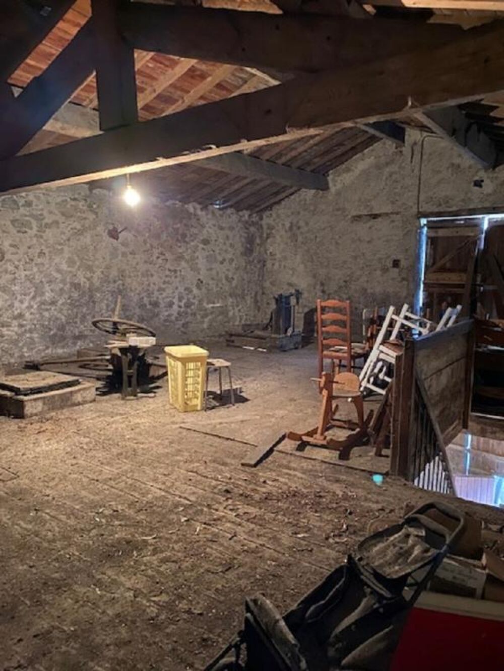 Vente Remise/Grange CAVE 400 m� SUR 2 ETAGES AVEC TOIT TERRASSE Cambieure