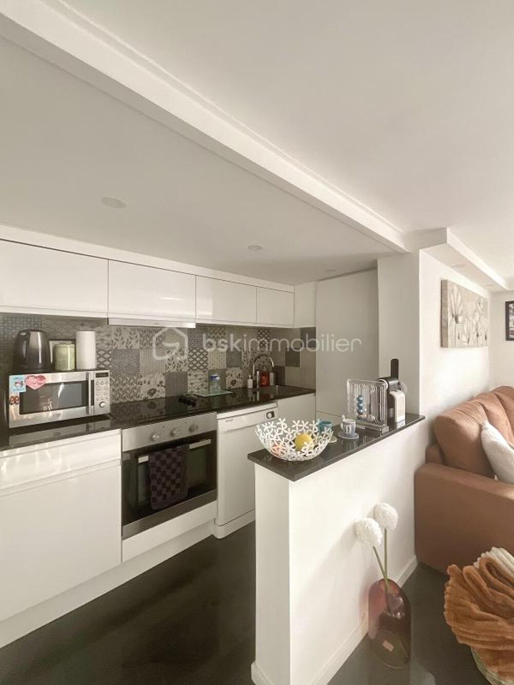 Vente Maison Coup de cœur – Maison individuelle entièrement rénovée – Dépendance, garage et jardin Les essarts le roi