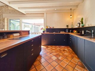  Propriété/château à vendre 10 pièces 649 m²