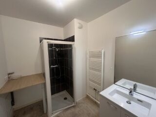  Appartement à louer 2 pièces 48 m²