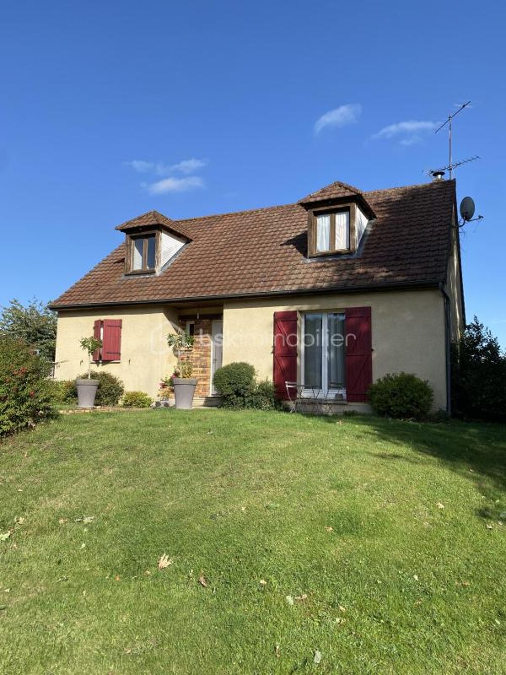 ? Pavillon familial de 110 m²  6 pièces  4 ch  Sous-sol total Terrain 1 300 m²