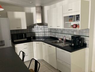 Appartement à louer 3 pièces 69 m²