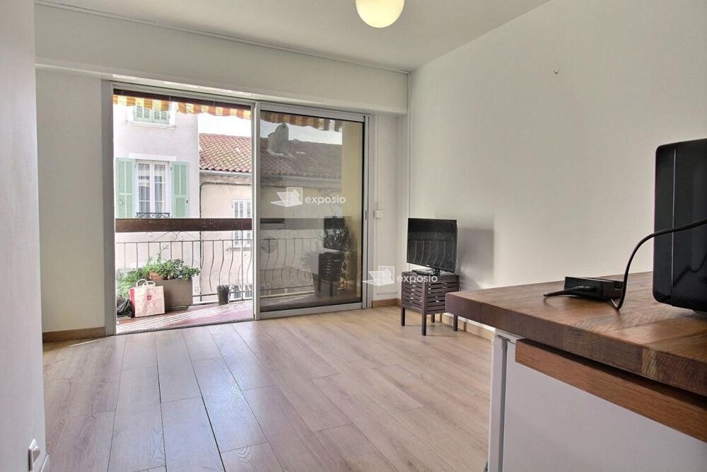 Vente Appartement Coquet studio expo SUD coeur Bandol - 165 000 Bandol