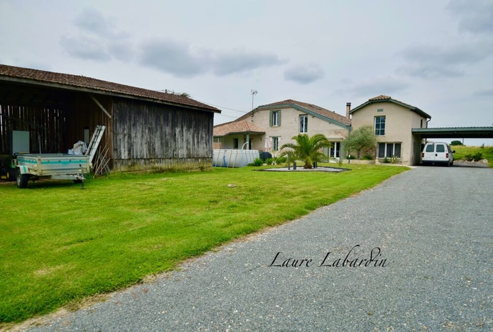 Vente Maison Maison avec surface habitable de 300m2 - pierre et poutre apparentes - 5 chambres - dépendances à CAUMONT-SUR-GARONNE (47) Caumont sur garonne