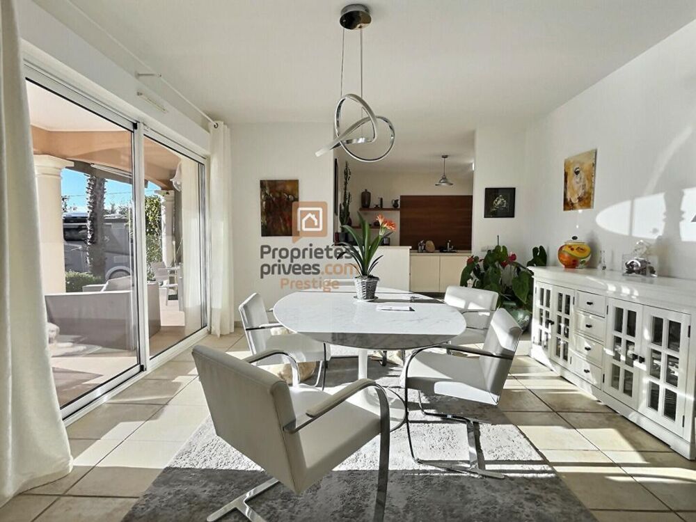 Villa 7 pièce(s) 185 m2 avec piscine proche fréjus