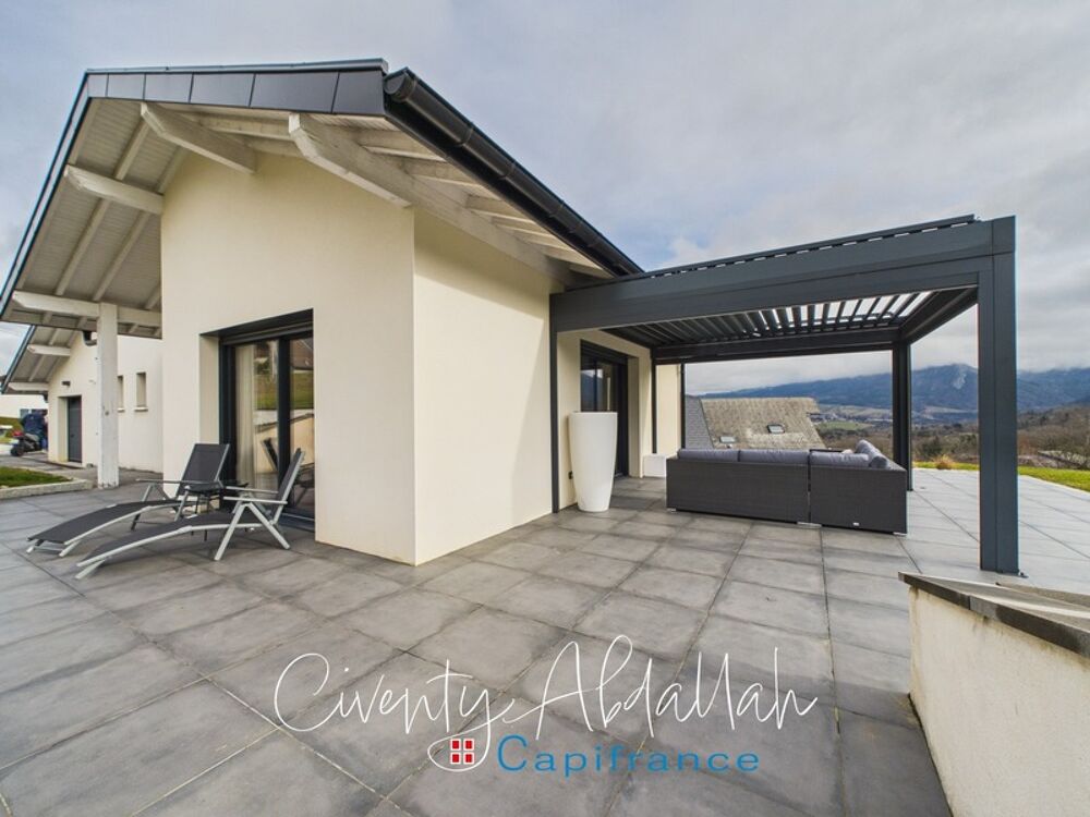 FILLIERE (74) Villa contemporaine avec vue panoramique sur un terrain de 6330 m²