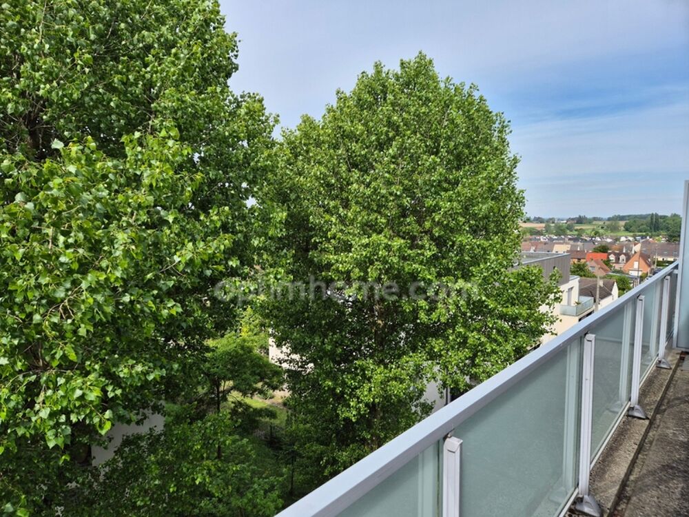 Appartement T2 dernier étage avec balcon et parking
