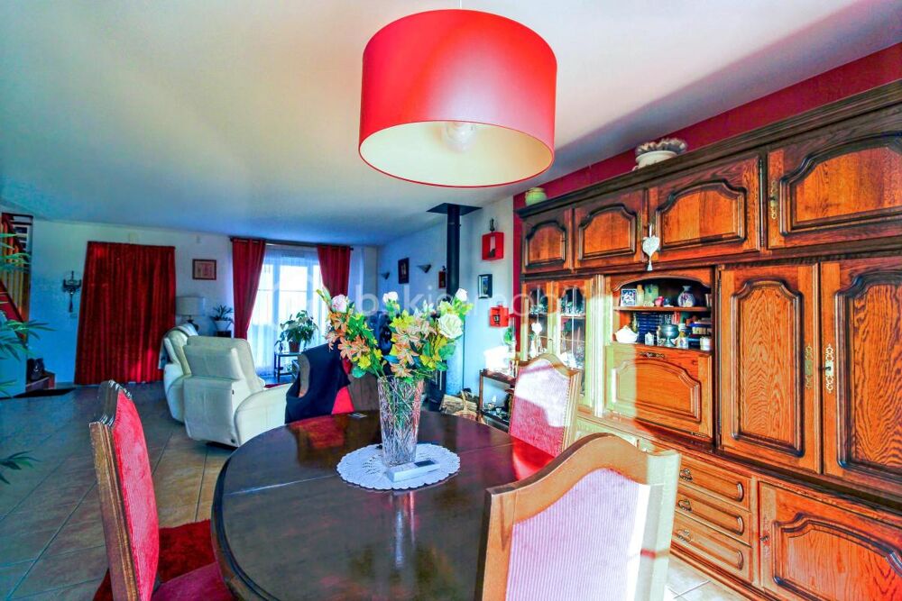 Vente Maison OSNY – Maison familiale non mitoyenne avec garage double, au calme et sans vis-à-vis Osny