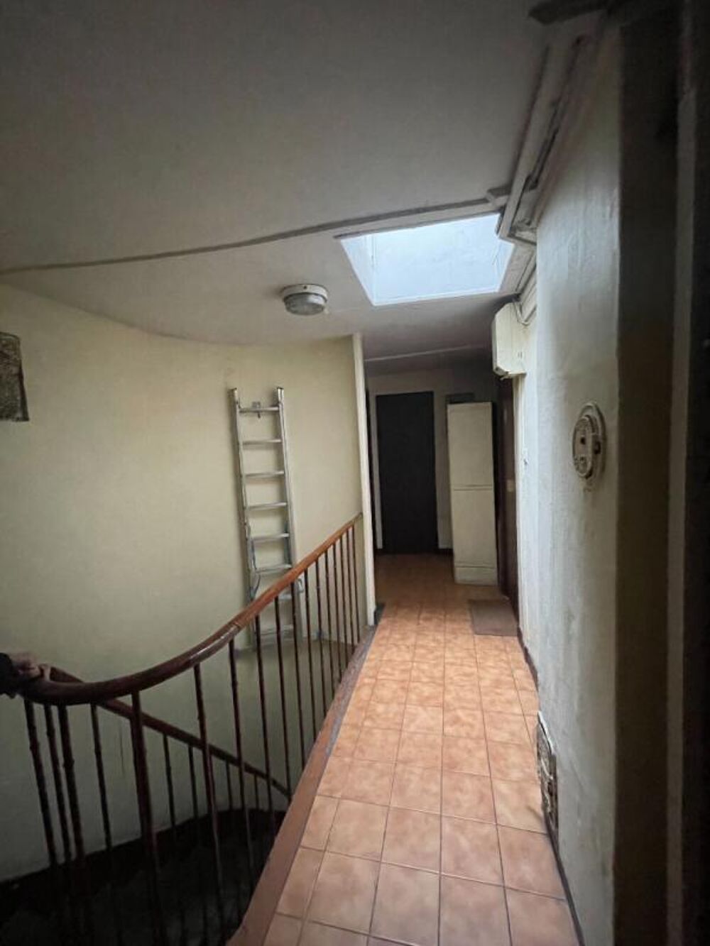 75010 PARIS - CHAMBRE 7m2 - CANAL SAINT-MARTIN / COLONEL FABIEN / HÔPITAL SAINT-LOUIS