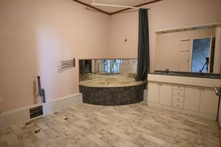 Immeuble à vendre 10 pièces 138 m²