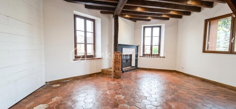 Maison de Caractère de 172 m²  Ancienne Auberge Rénovée avec Cachet et Volumes