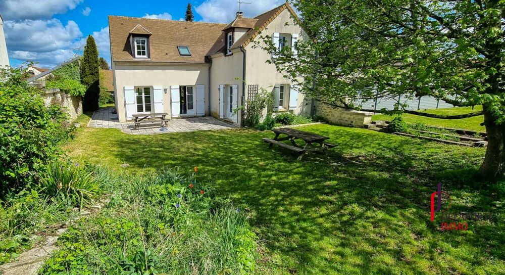 Maison 6 pièces / 4 chambres (sous-sol total) et vaste jardin