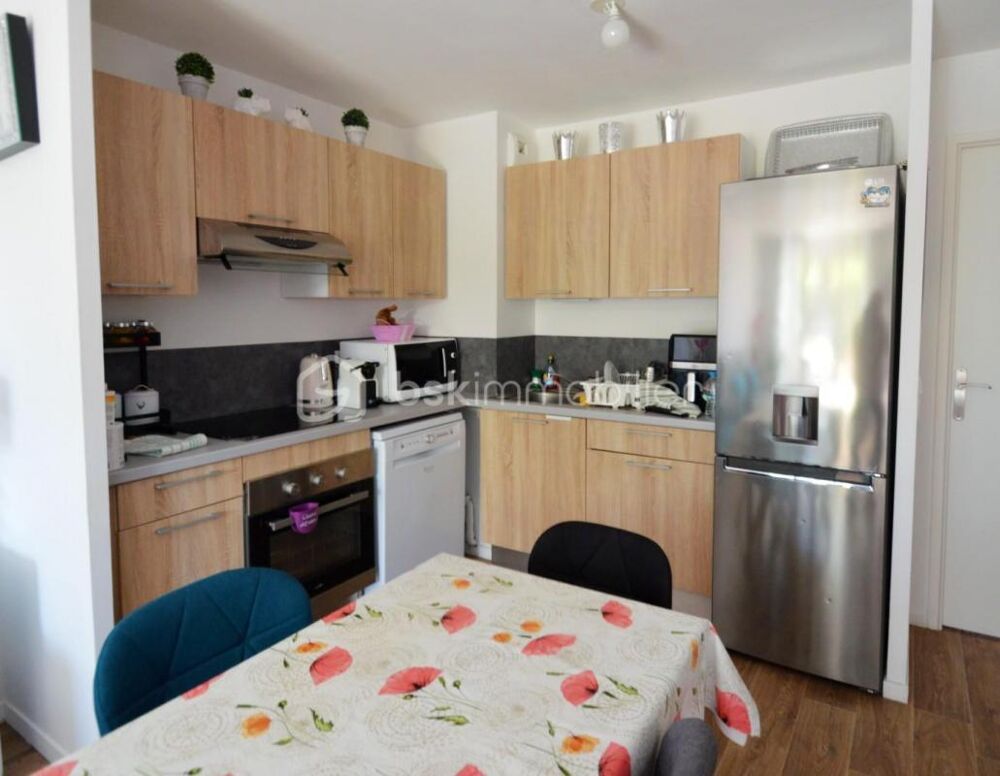 Tremblay-en-France  Appartement 3 pièces 63m² avec terrasses, jardins et parking, vendu loué