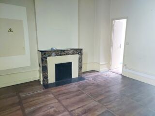 Immeuble à vendre 9 pièces 165 m²