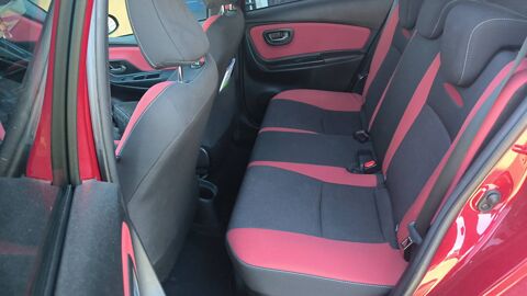 Yaris 1.5 VVTi 100 Hybrid E-CVT Collection 2017 occasion 10300 Sainte Savine