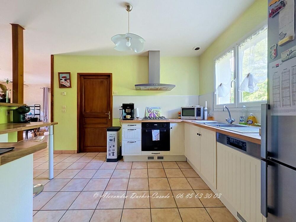 Vente Maison MAISON DE PLAIN-PIED AU CALME, AU COEUR D'UN ÉCRIN DE VERDURE SUR MISON Mison