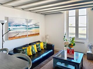Vente Appartement Bordeaux Nansouty  Duplex de charme avec parking, vendu meublé, fort potentiel locatif Bordeaux