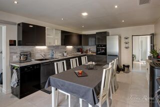  Maison à vendre 6 pièces 205 m²