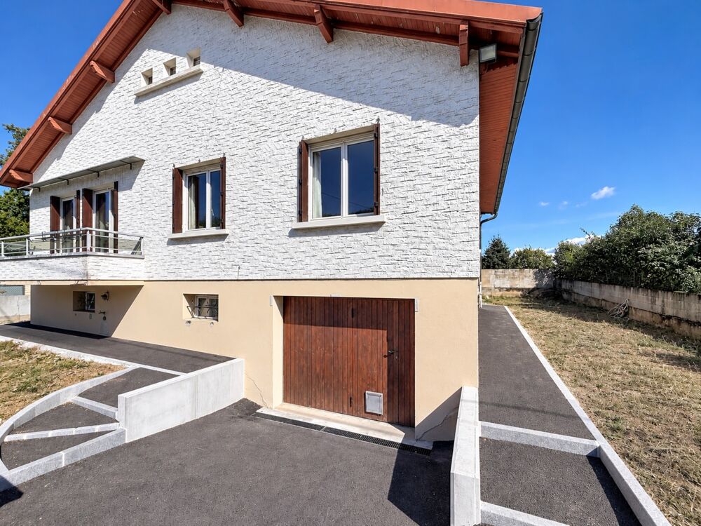 Maison 155 m² T5 avec deux studios indépendants  GAILLARD (74)