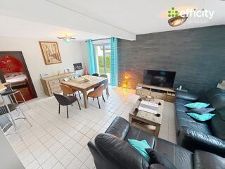 Maison 5 pièces 106 m² · à Chavagne · 106 m² · 325 000 €