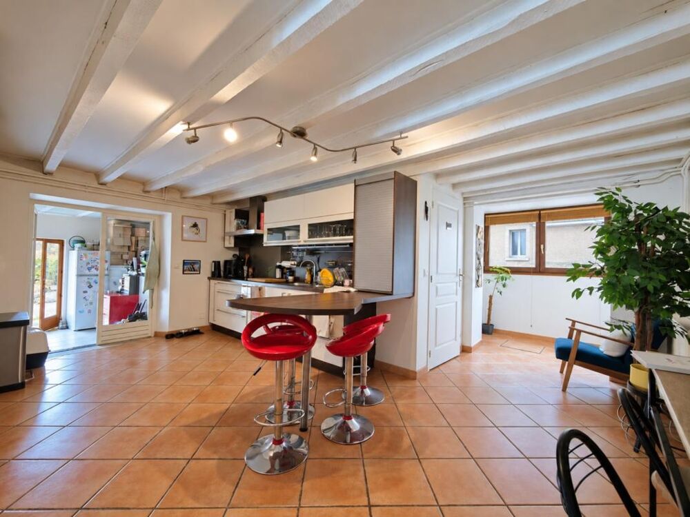 Vente Maison A Beauregard L'Evêque, proche de Clermont-Ferrand, magnifique bâtisse rénovée de 320 m² – Fort potentiel de rendement ou grande Beauregard l eveque